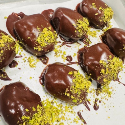 Date-licious Pistachio Twin Pack by MMMORE